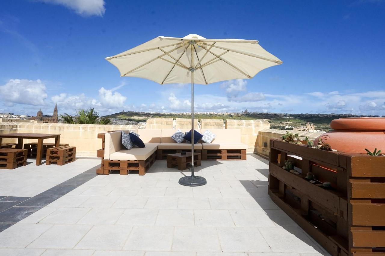 Getawaynpetto Private Duplex Maisonette With Jacuzzi Hot Tub Mgarr Exteriér fotografie