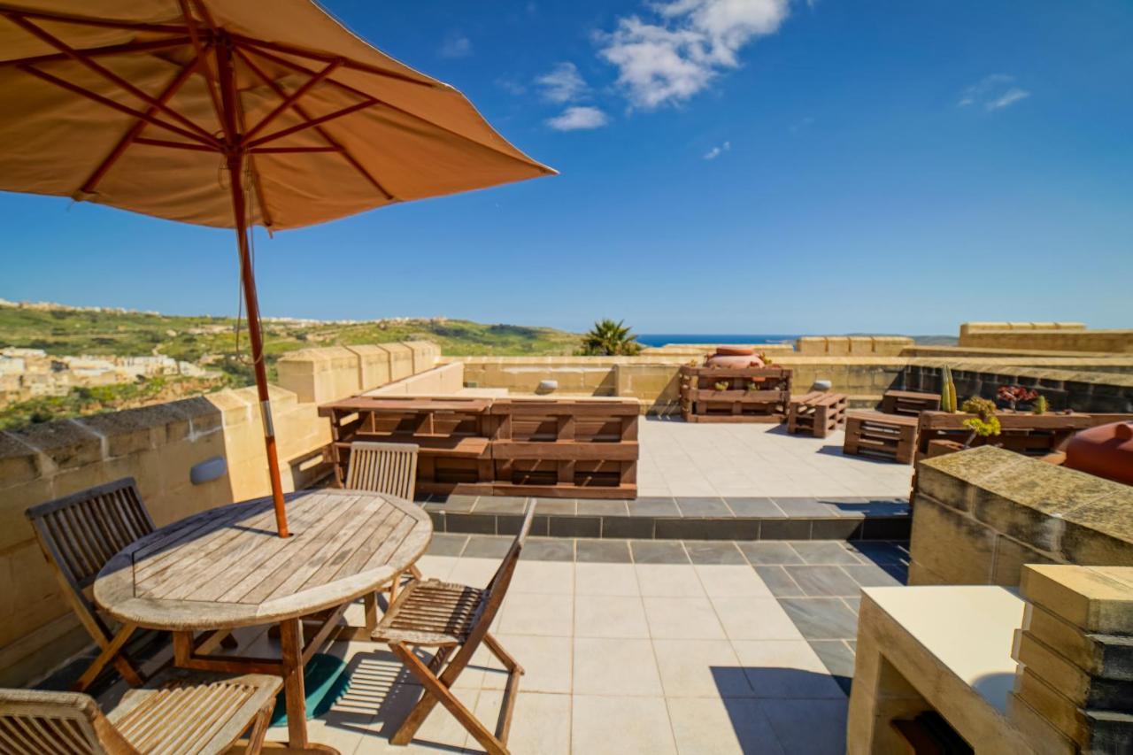 Getawaynpetto Private Duplex Maisonette With Jacuzzi Hot Tub Mgarr Exteriér fotografie